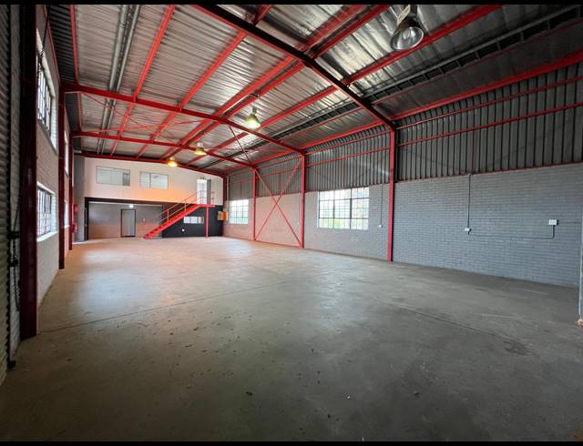 282M² WAREHOUSE TO LET IN STRIJDOMPARK